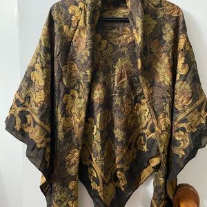 Elegant Floral Shawl with Gold and Brown Patterns Silk & Wool Blend Italy